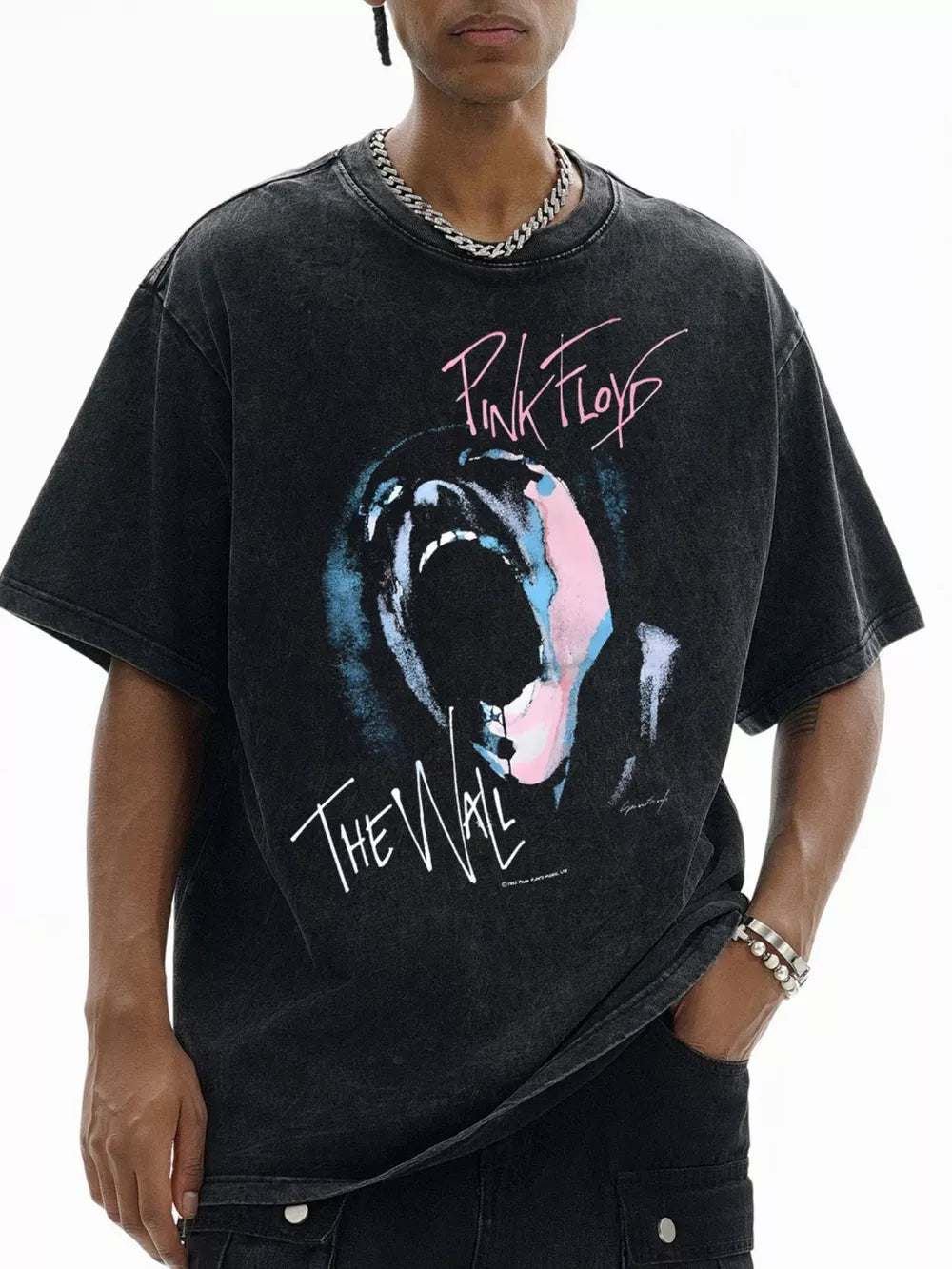 Black oversized graphic t-shirt with Pink Floyd The Wall art, cotton, short sleeves