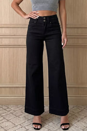 2-button High Waist Flared Jeans, model styling view