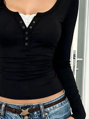 classic t-shirt in Black with henley