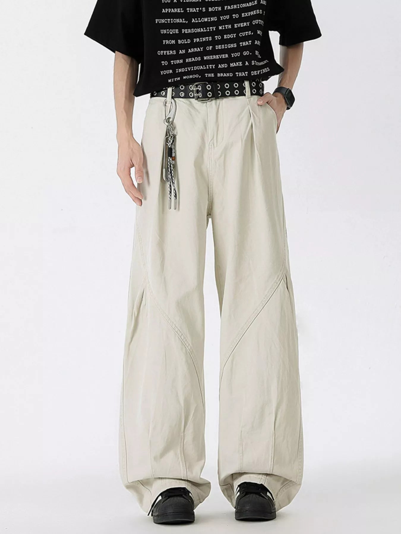 Men's oversized wide-leg jeans in off-white 100% cotton with a relaxed fit.