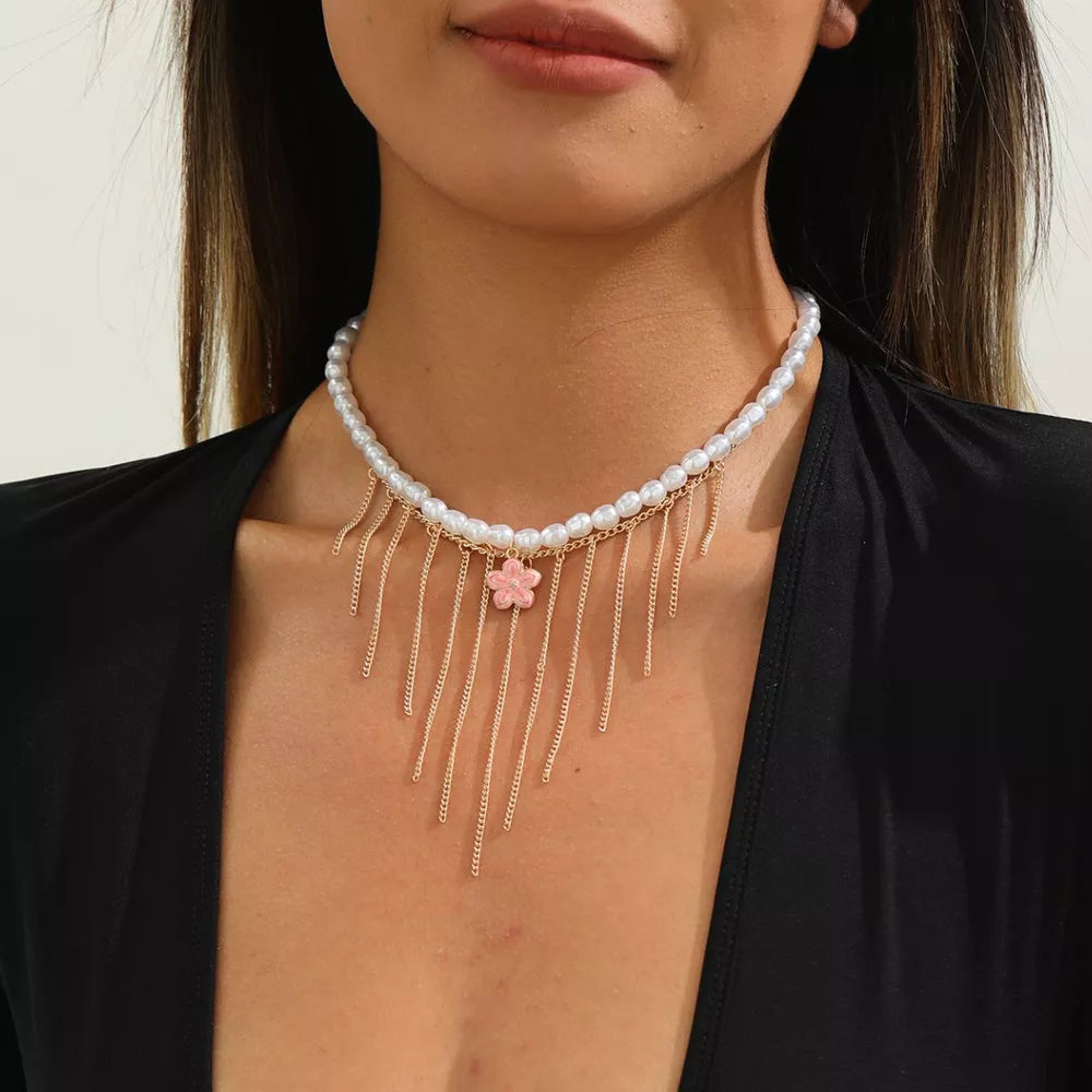 Elegant 18k Gold-plated Synthetic Pearl Choker Necklace in White, close-up detail
