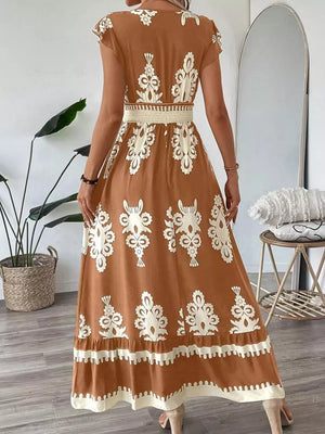 Ruffled Printed V-neck Maxi Dress in Dark Navy, fit detail