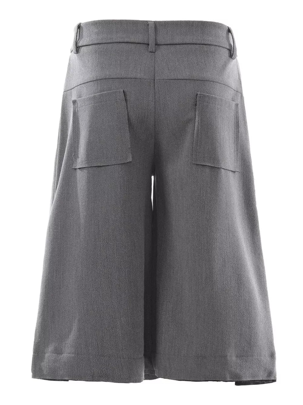 Men's Wide Leg Capris in Black, close-up detail