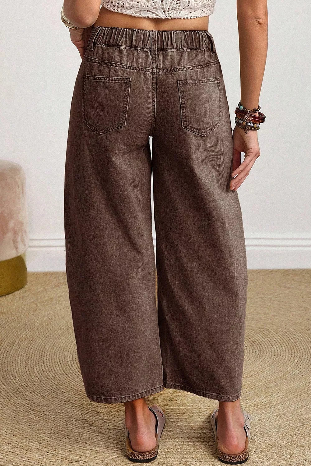 Solid Color Square Patch Pocket Barrel Jeans, back view