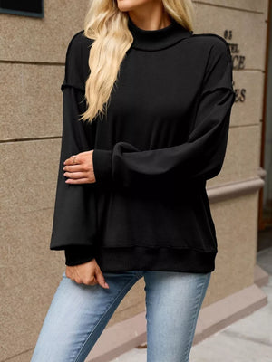 sweatshirt in Orange-red
