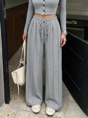 Drawstring Wide-leg Sweatpants in Light Gray, front view