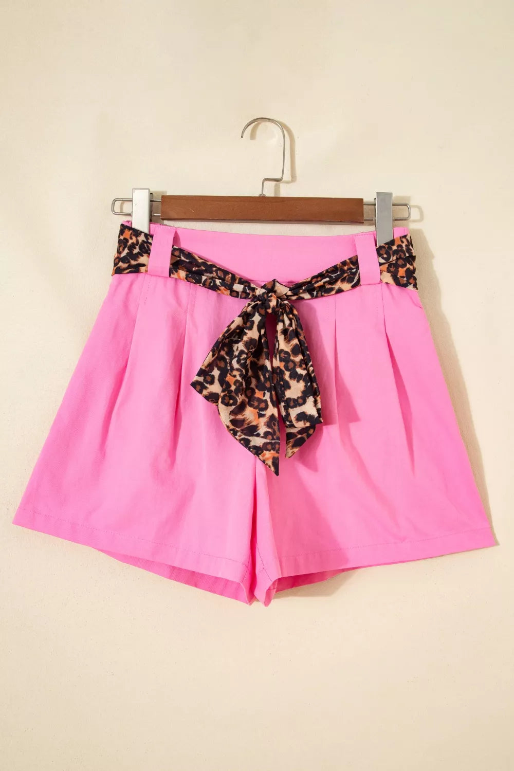 Pink chino shorts with high waist and leopard print belt detail