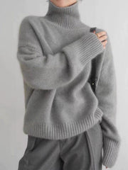Gray relaxed fit cashmere turtleneck sweater with ribbed cuffs and hem