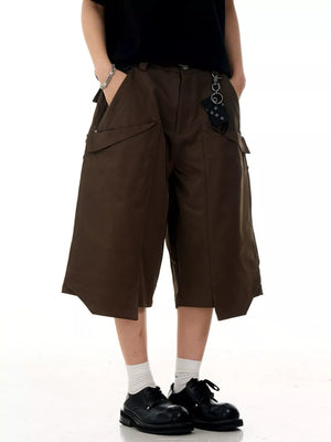 Men's Wide-leg Cargo Capris in Brown, side view