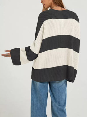 light blue cardigan with pocketed and long sleeve
