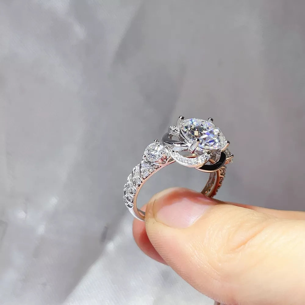 3 Carat 925 Sterling Silver Ring in Silver, close-up detail