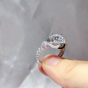 3 Carat 925 Sterling Silver Ring in Silver, close-up detail