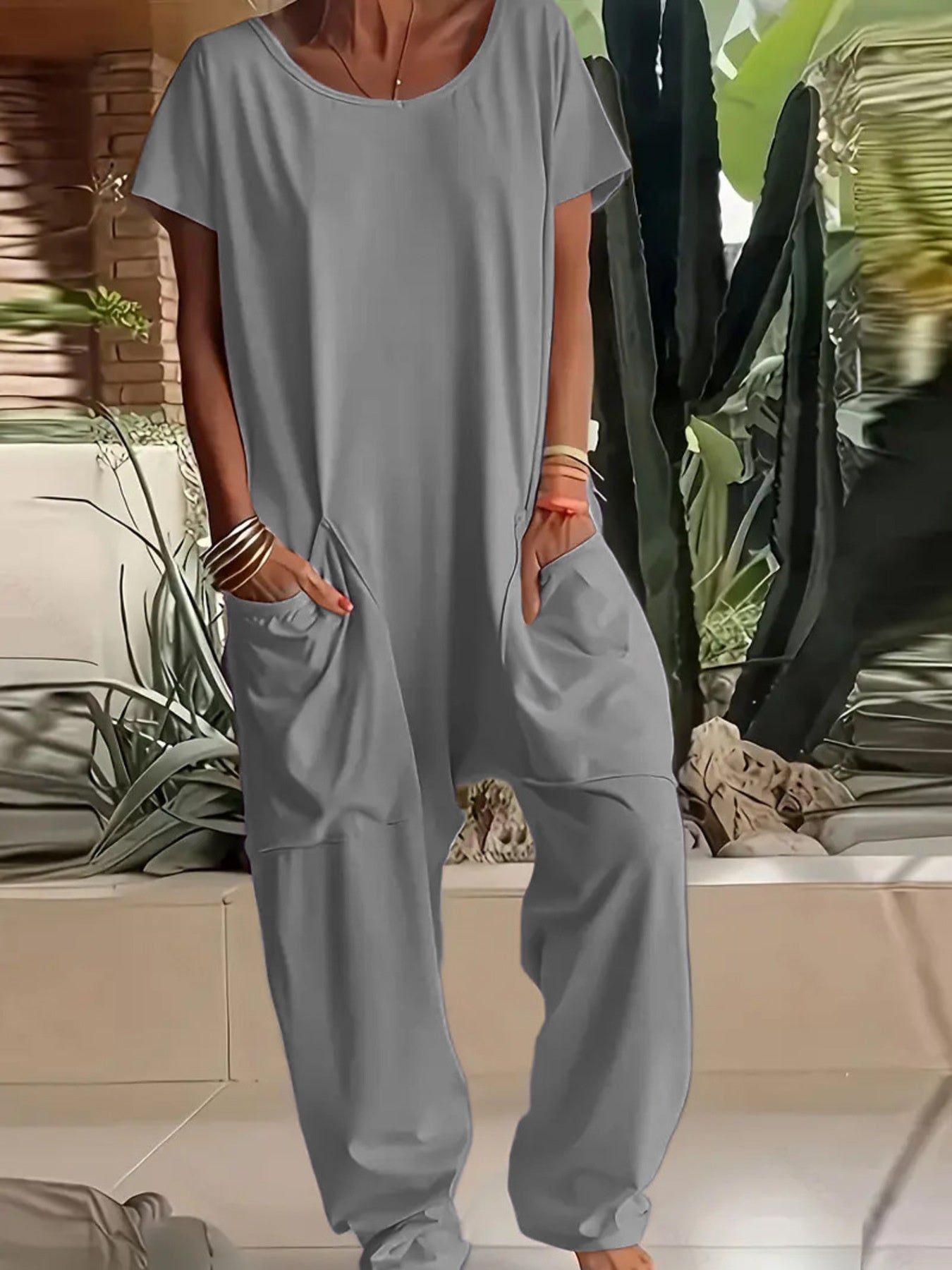 Loose Fit V-neck Short Sleeve Wide Leg Jumpsuit in Floral Gray, fit detail