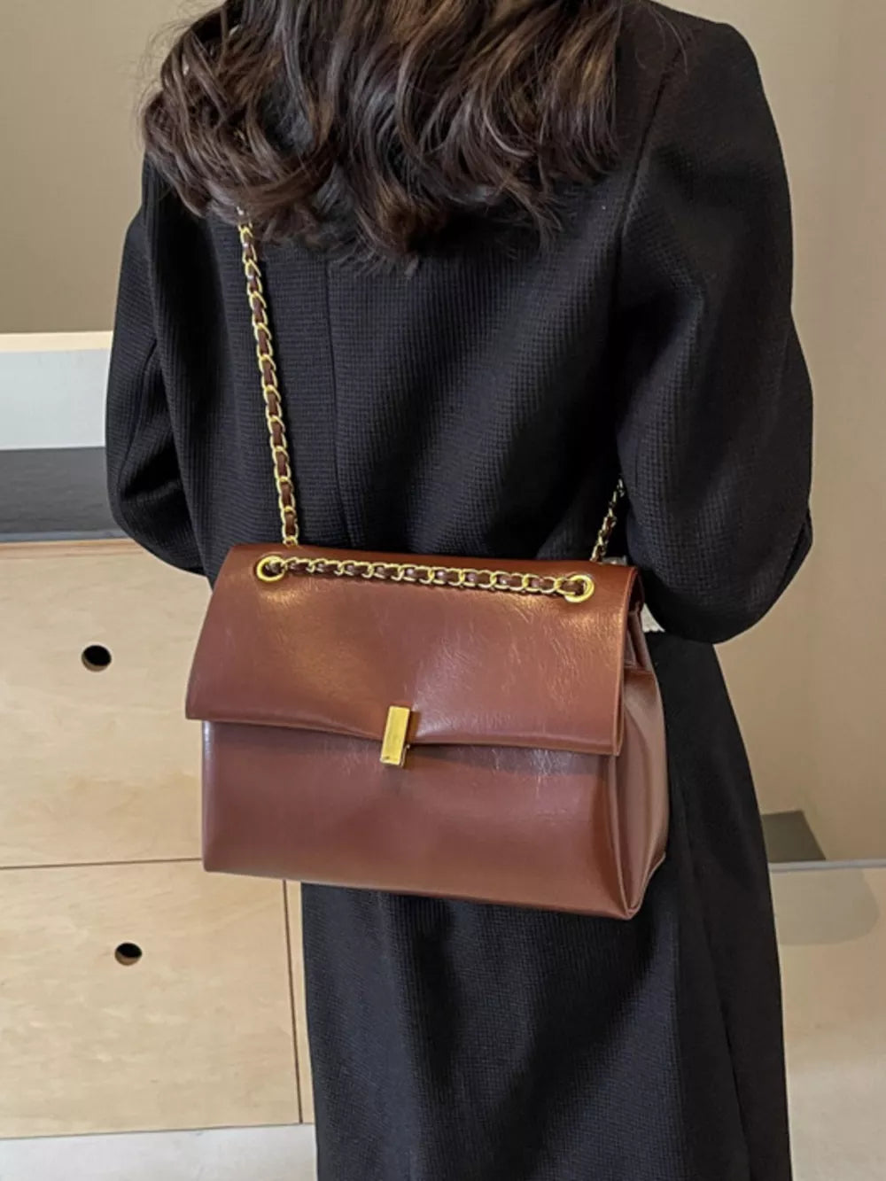 Chain Strap Shoulder Bag in Brown, fabric detail