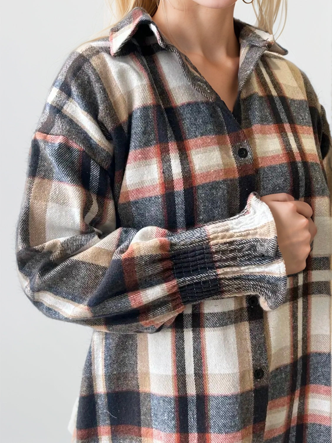 Textured plaid shirting with ribbed cuffs in multicolor.