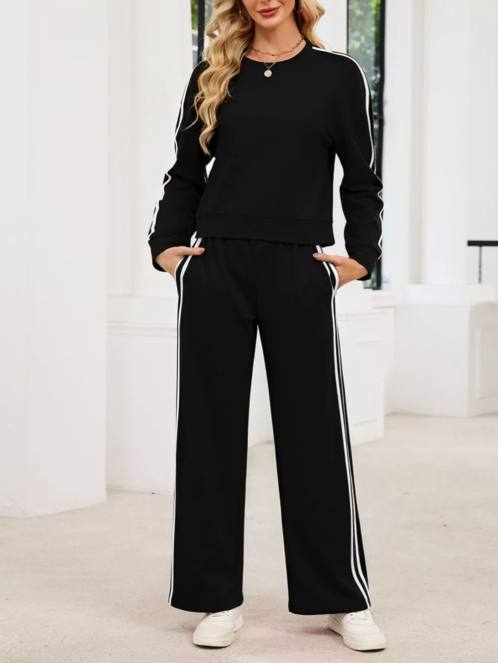 Striped Round Neck Sweatshirt And Pants Set in Black, fabric detail