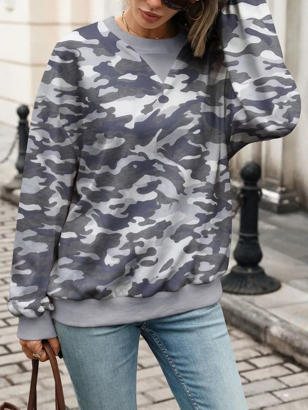 65% viscose, 30% polyester, 5% elastane Care instructions: Machine wash cold sweatshirt in Pink with relaxed silhouette