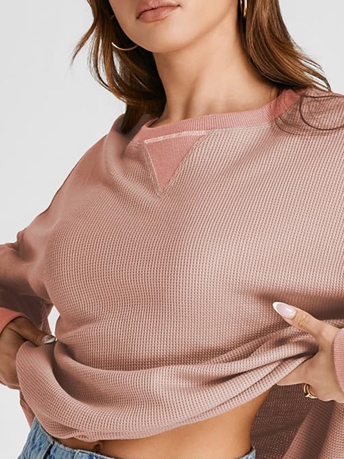 Waffle knit raglan sweatshirt in Pale Blush with crew neck and V-stitch detail.
