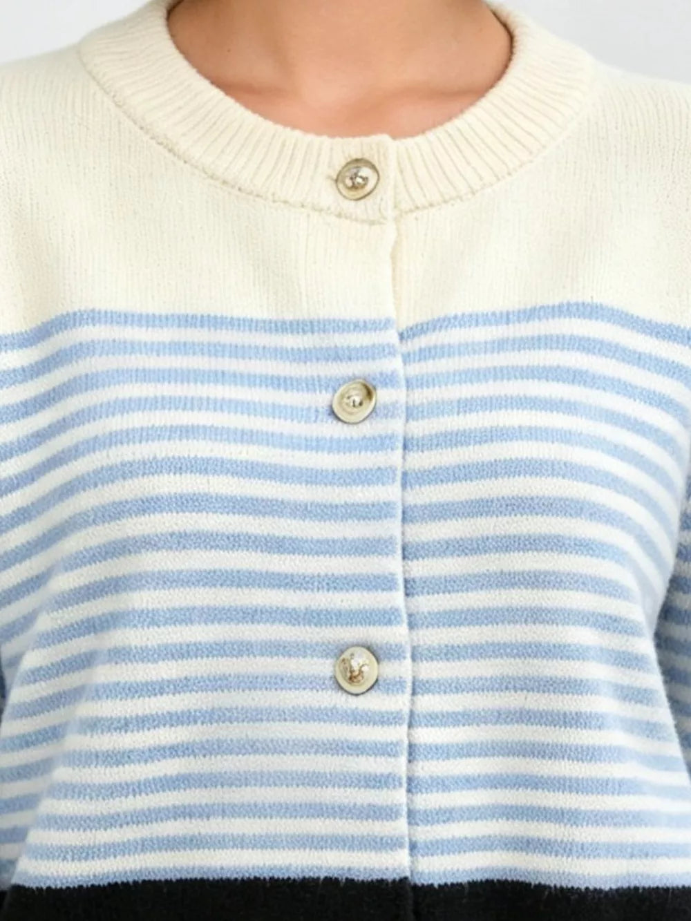 cardigan in Green with color-block and buttoned