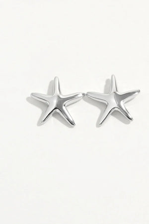 Sculpted silver starfish stud earrings with a polished finish.