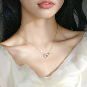 Silver double circle pendant necklace with delicate chain