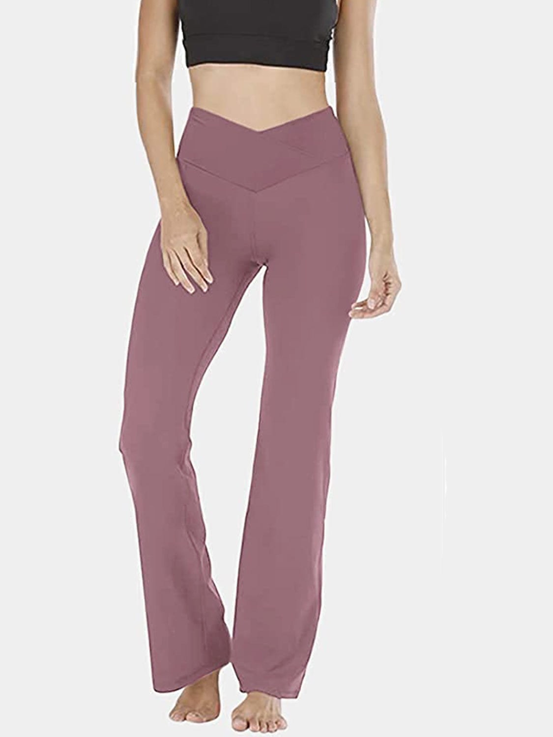 V-waist flare leggings in Lilac with a flattering V-shaped waistband.