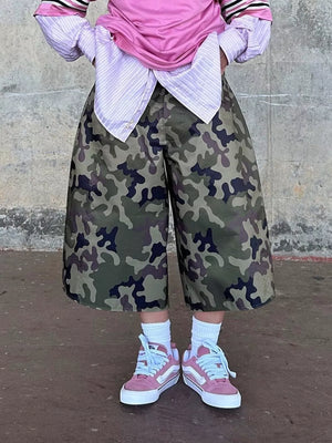 Camouflage Wide-leg Cropped Pants in Polish Camouflage, alternate angle