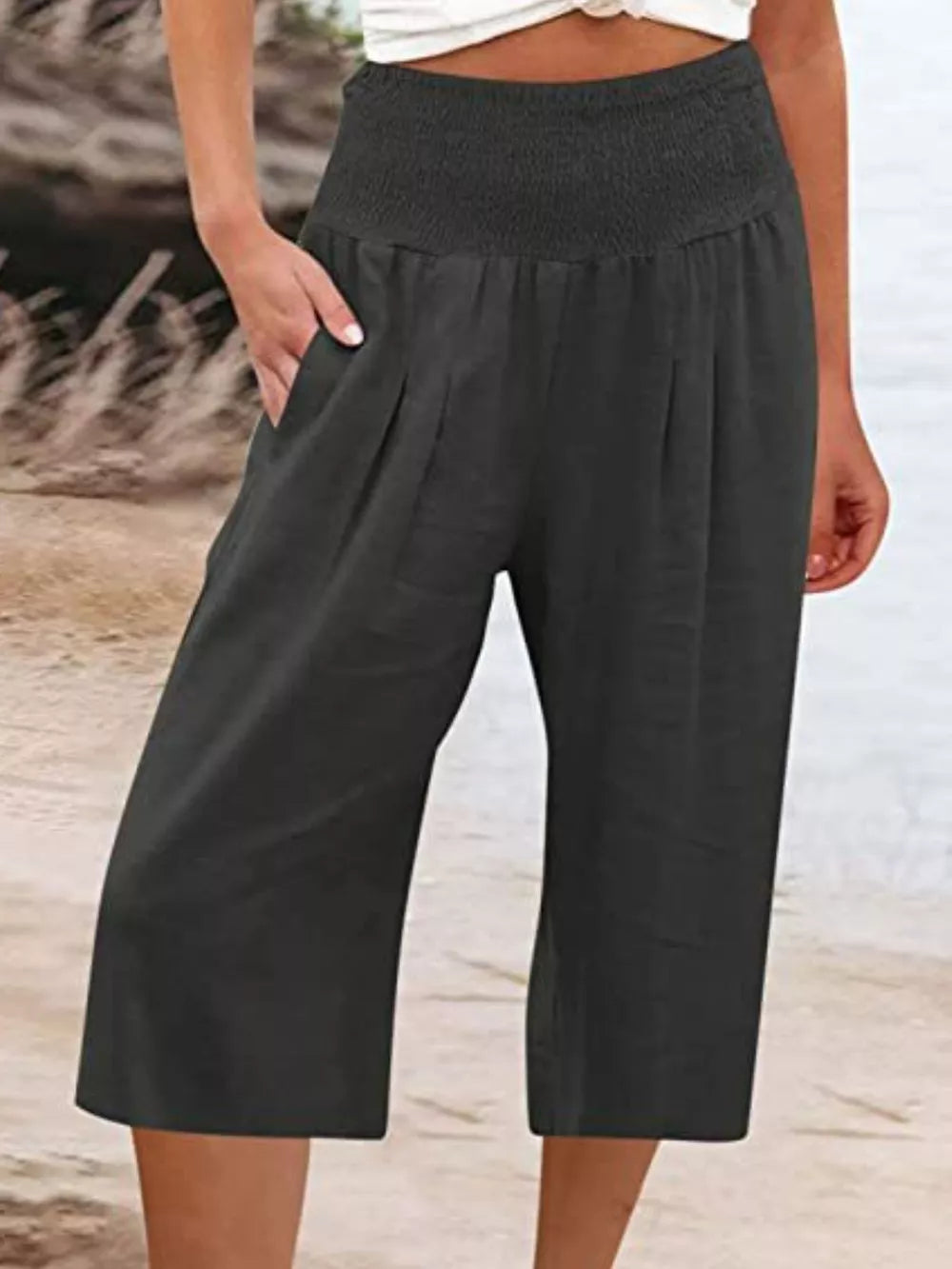 Effortless Smocked Wide-leg Capri Pants