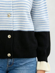 romantic cardigan in Green with round neck