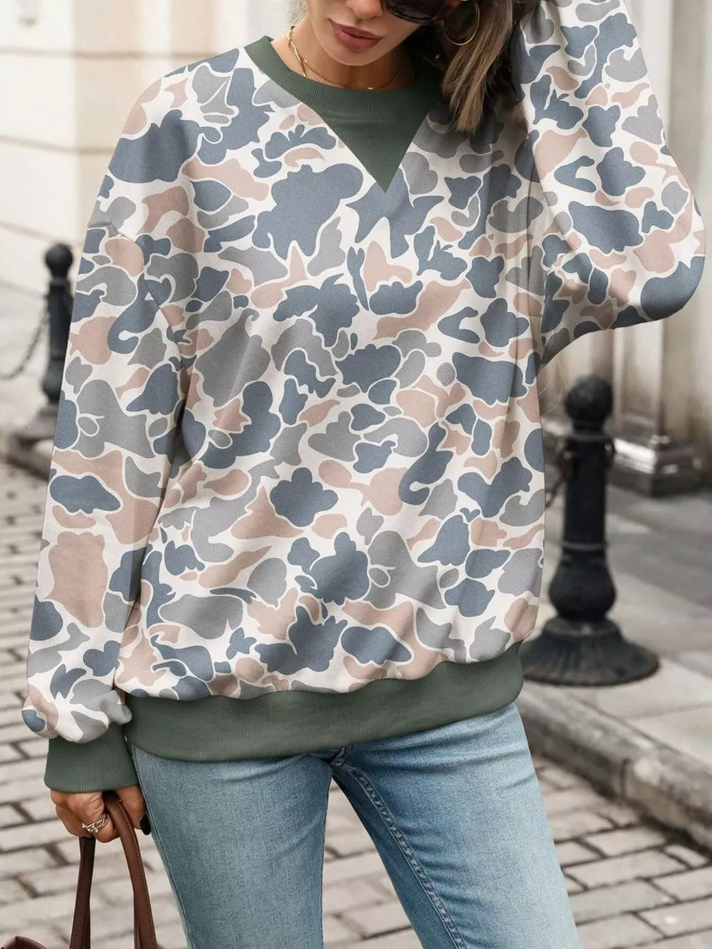 Dark Gray sweatshirt with pullover and leaf-print