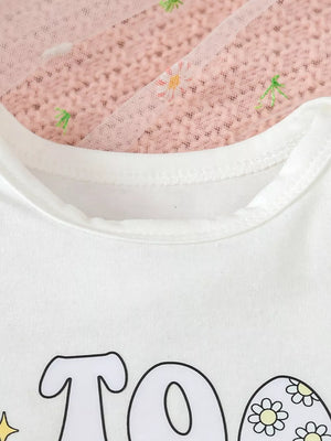 Children's Ruffled Short Sleeve Bodysuit And Shorts Set, close-up detail