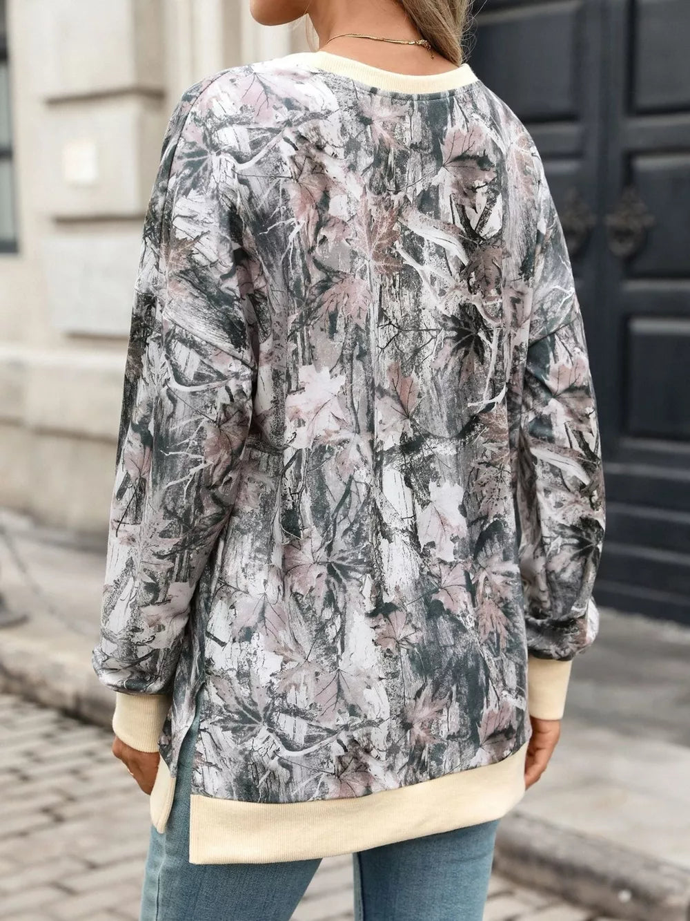 65% viscose, 30% polyester, 5% elastane Care instructions: Machine wash cold sweatshirt in White with relaxed silhouette