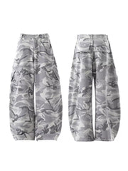 Baggy camo cargo pants in white camouflage, 100% cotton, with button fly and multiple pockets.