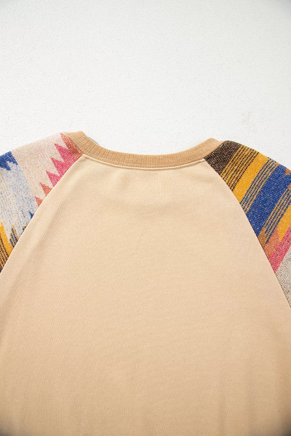 Sequined Rodeo Graphic Aztec Bubble Sleeve Sweatshirt, fit detail