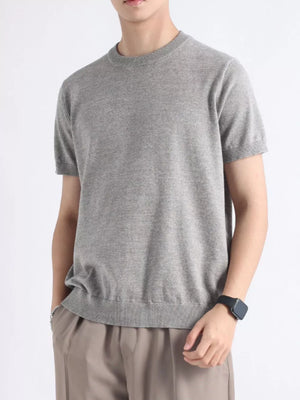 Men's gray knitted t-shirt with crew neck and short sleeves