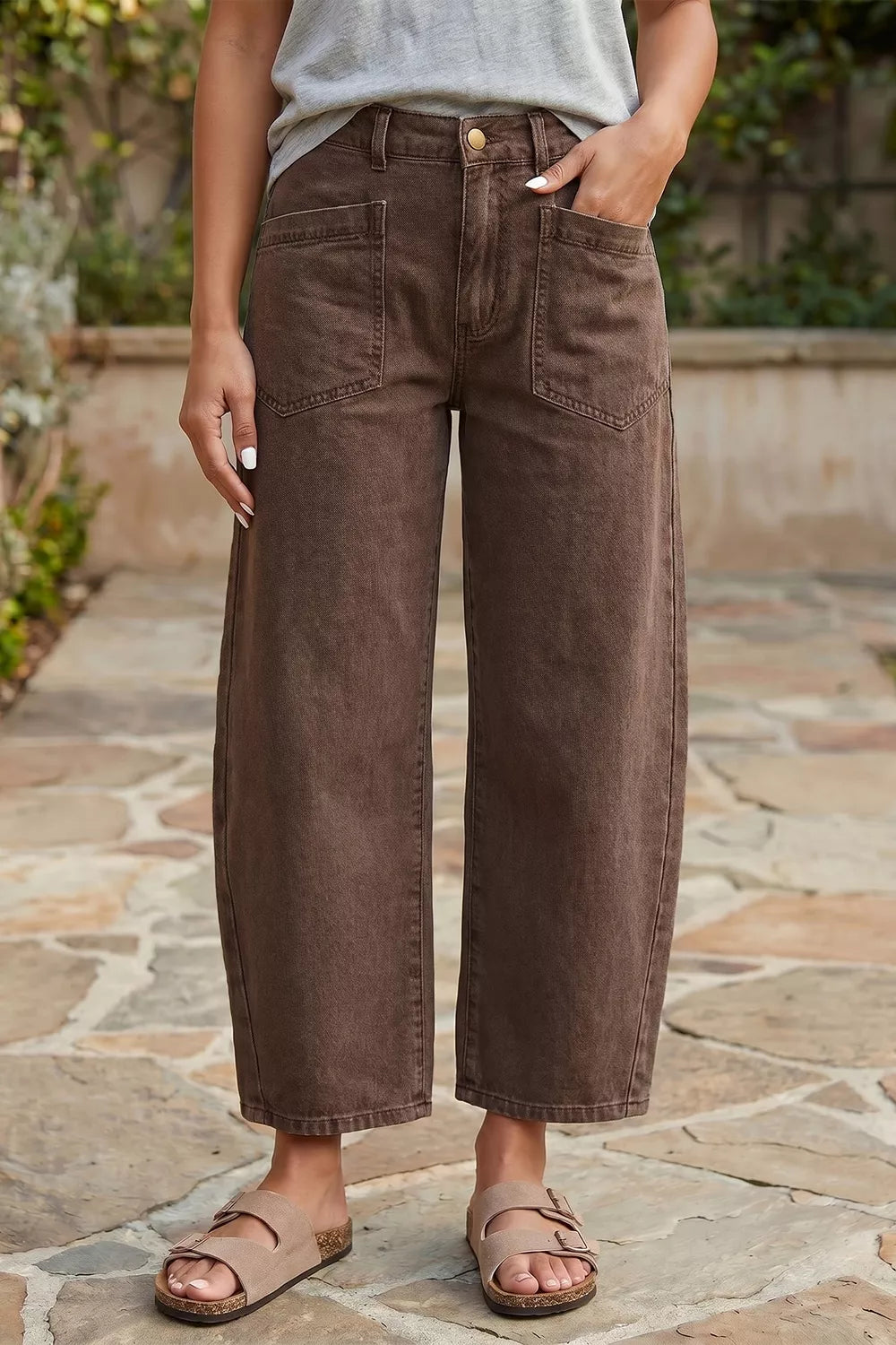 Solid Color Square Patch Pocket Barrel Jeans, front view