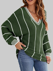 V-neck Striped Contrast Sweater in Dark Green, fit detail