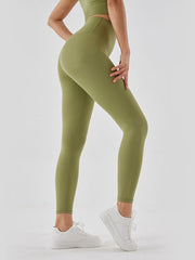 Matcha green high-waist leggings with a seamless contour design.