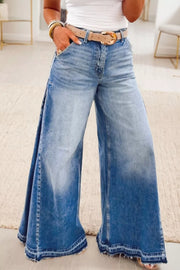 Side Seam Gathering Flare Leg Jeans, close-up detail