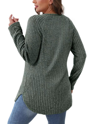 Moss ribbed knit long sleeve maternity t-shirt with crew neck and curved hem