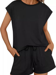 Black crew neck t-shirt and drawstring shorts set with pockets