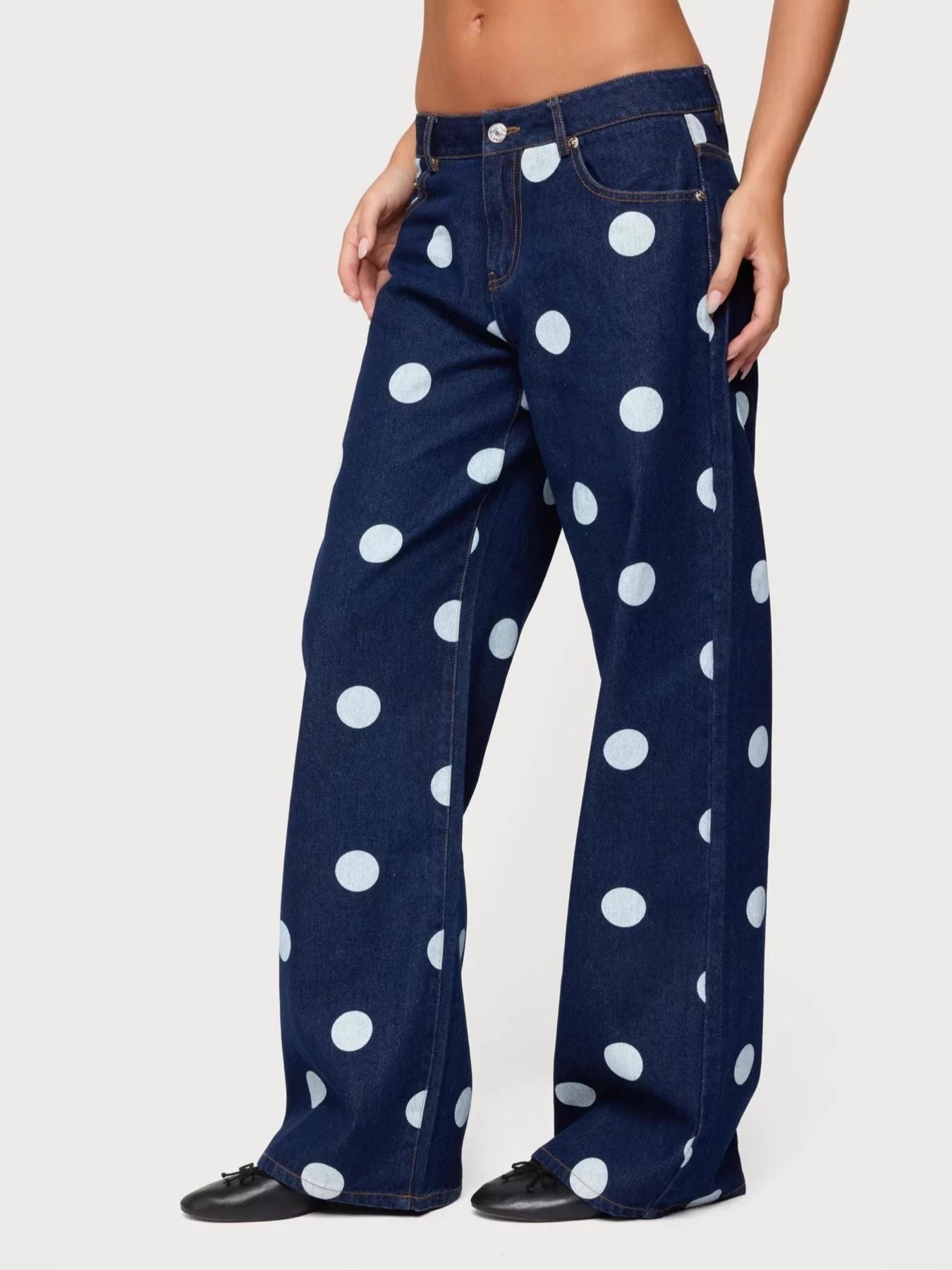 Polka dot wide leg denim maternity jeans in blue cotton with buttoned fly.
