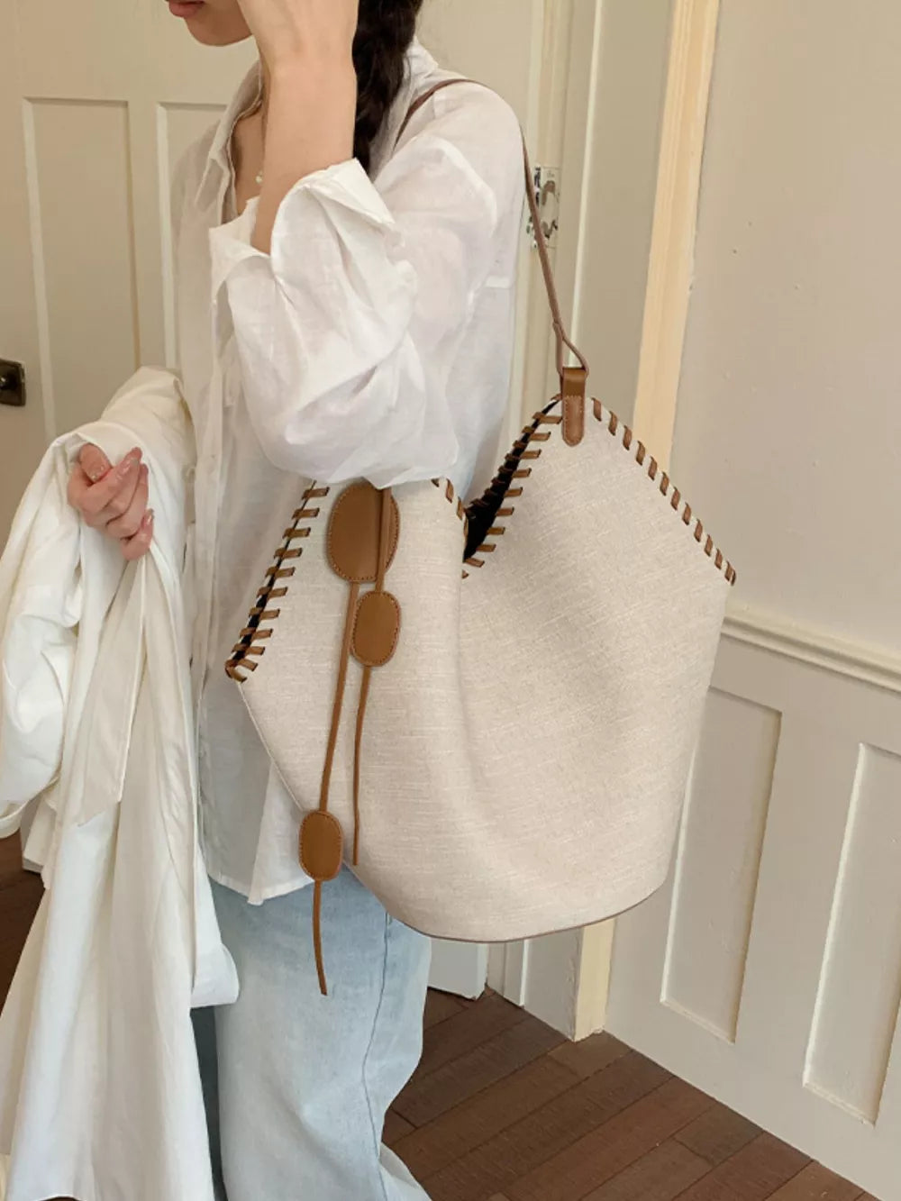 Casual Large Capacity Shoulder Bag in Brown, product detail