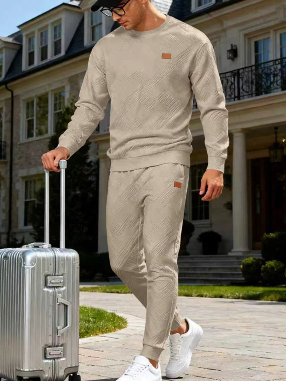 Men's Casual Textured Top And Pants Set in Navy Blue, back view