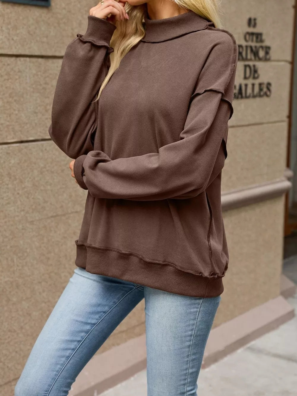 olive green sweatshirt with stretch and long sleeve