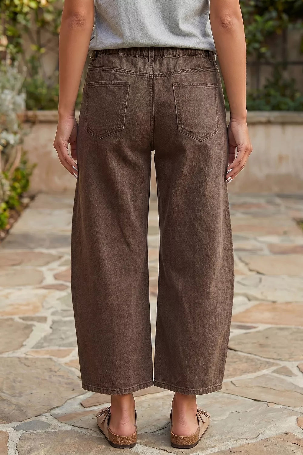 Solid Color Square Patch Pocket Barrel Jeans, side view