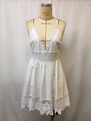 White lace trim V-neck mini dress with lace waistband and hem