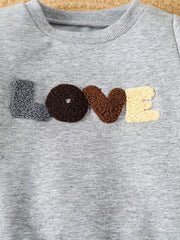 Children's Letter Round Neck Top And Pants Set in Gray, close-up detail