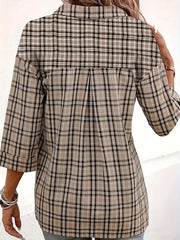 Plaid-panel ribbed knit shirt in Dust Storm with a collared neckline and 3/4 sleeves.