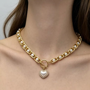 Chunky Pearl And Heart Pendant 18k Gold-plated Necklace in Gold, side view